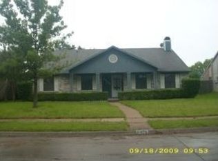 8406 Kensington Dr, Rowlett, TX 75088