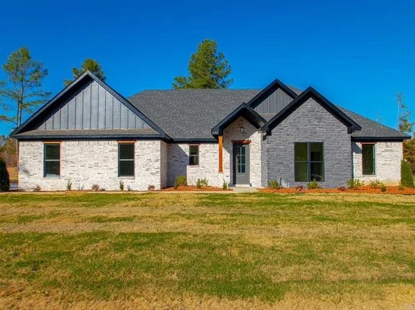 12646 W Sardis Rd, Bauxite, AR 72011
