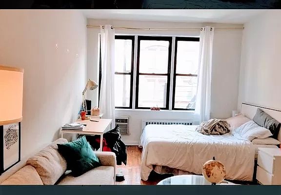 5th image of 252 E 89th St APT 3C