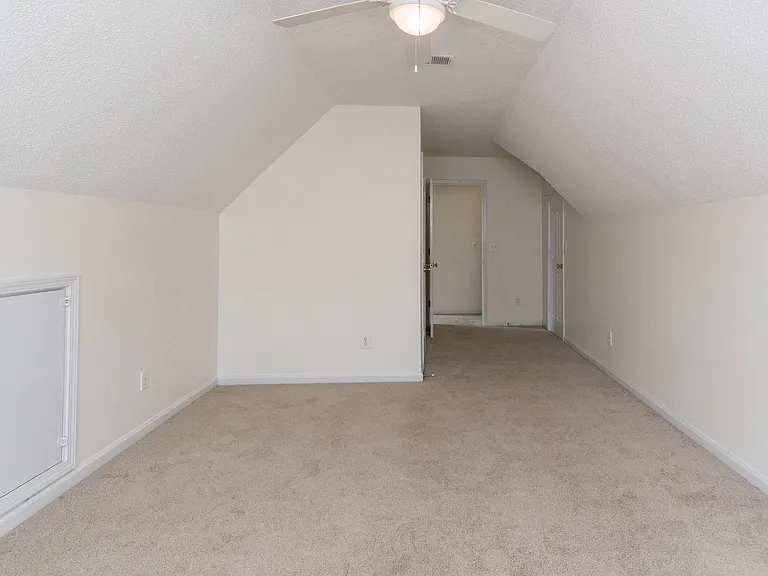 1322 Deer Trail Rd — Photo 25