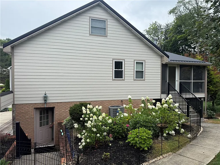 110 Sunny Dell Ln — Photo 24