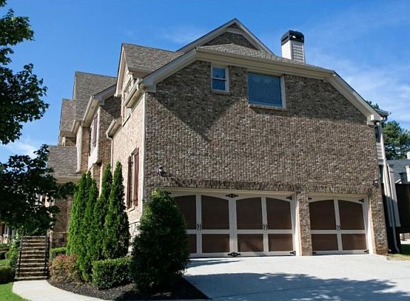 2nd image of 154 Concord Close Cir SE
