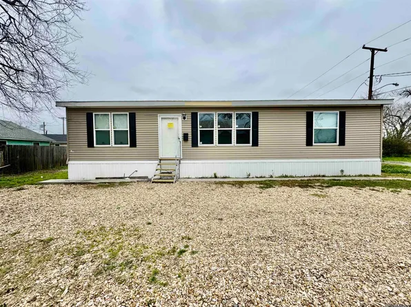 907 Saint Mary St, New Roads, LA 70760