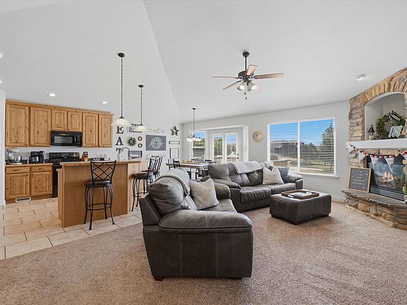 4th image of 8638 N Jefferson Dr
