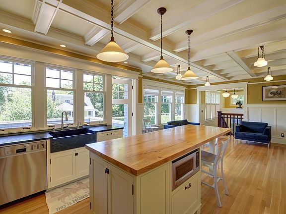 Heated hardwood floor; beautiful natural light
