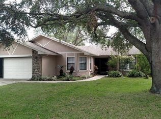 2738 Gables Dr, Eustis, FL 32726