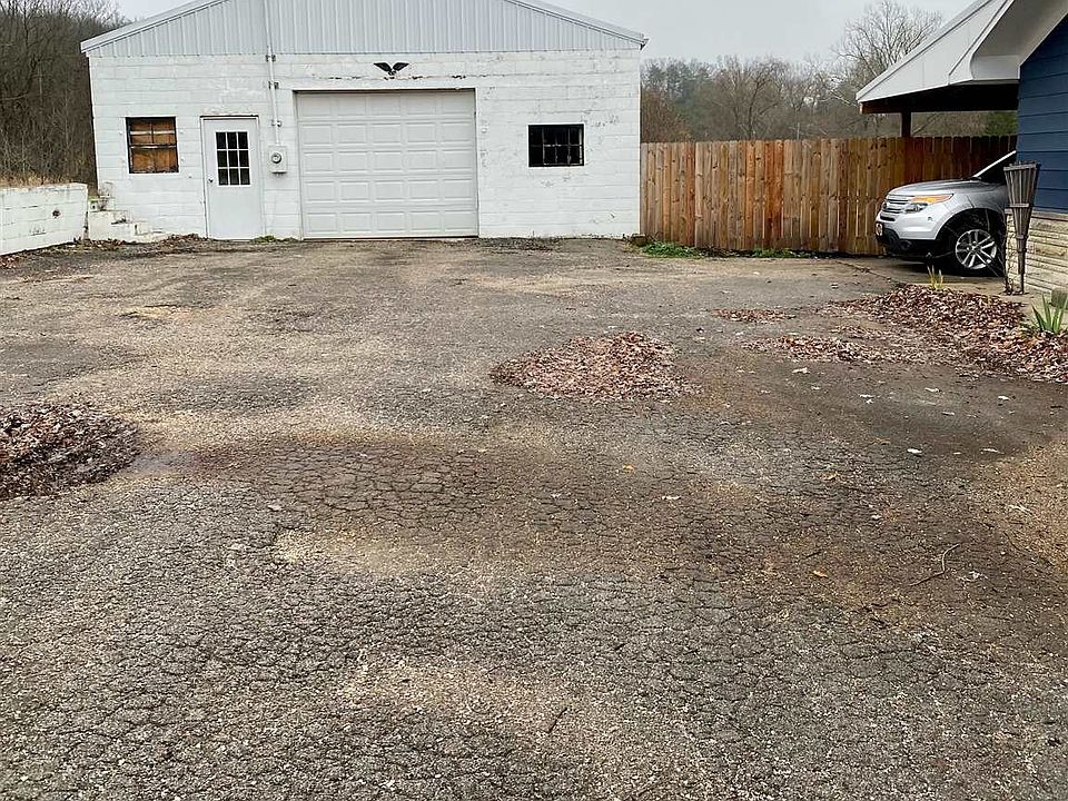 406 NE 3rd St, Paoli, IN 47454 Zillow