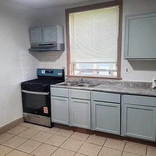 8253 S Maryland Ave #1 Photo 1 8253 S Maryland Ave #1 Photo 1