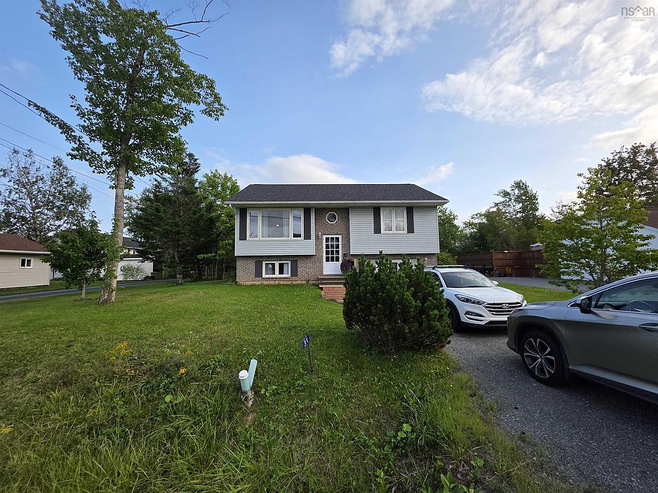 1st image of 31 Carriage Ln