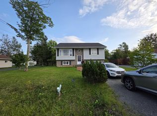 31 Carriage Ln, Enfield, NS B2T 1L4