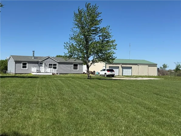10064 State Route T Highway Hwy, Adrian, MO 64720