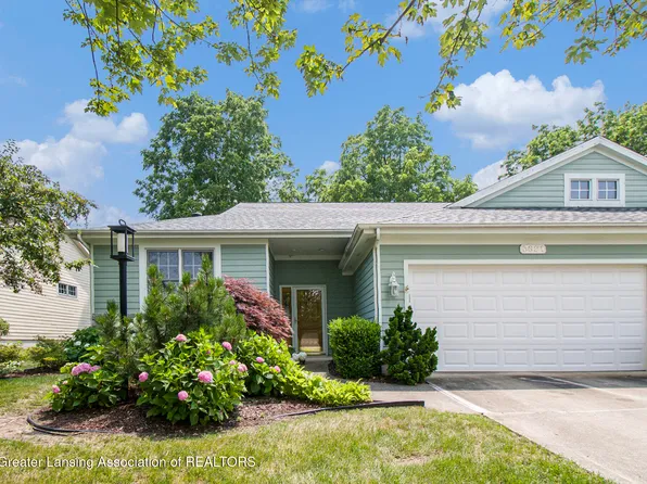 3621 Sawgrass Cir, Lansing, MI 48911
