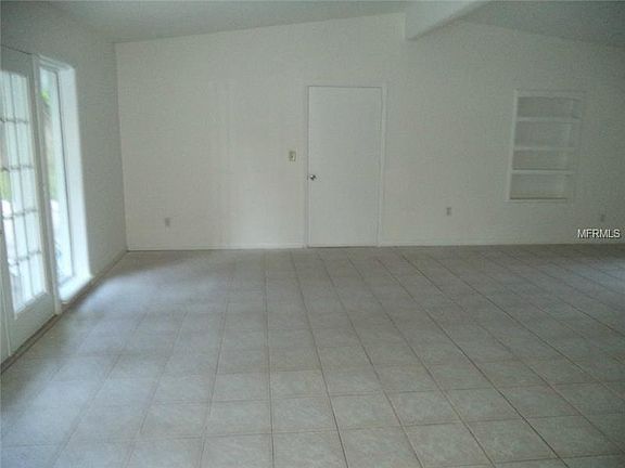 5th image of 182 Triplet Lake Dr