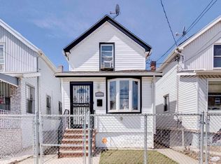 12632 147th St, Jamaica, NY 11436