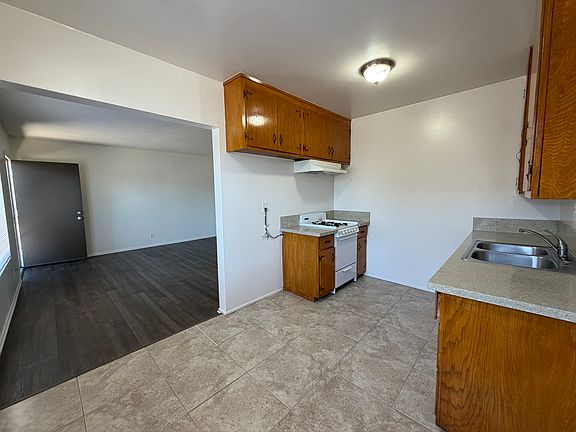 5th image of 11501 Obert Ave APT 6