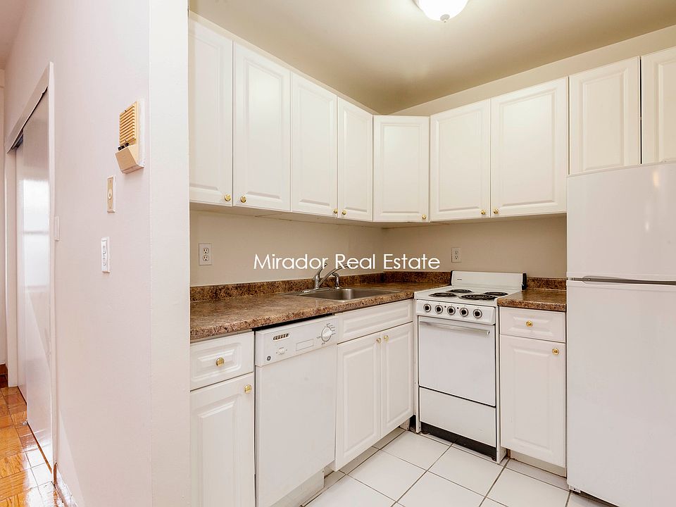 1st image of 132 E 45th St APT 10C
