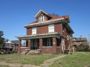 702 10th Ave #C, Huntington, WV 25701