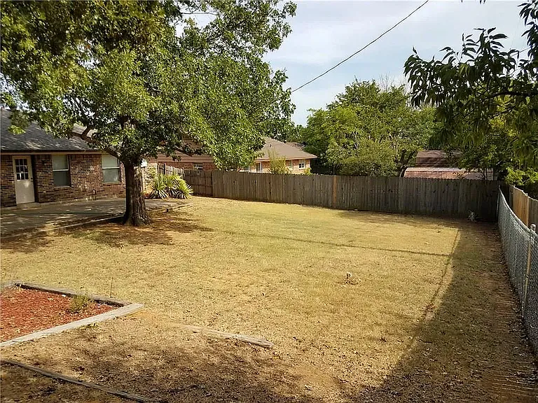 517 Cardinal Dr — Photo 14
