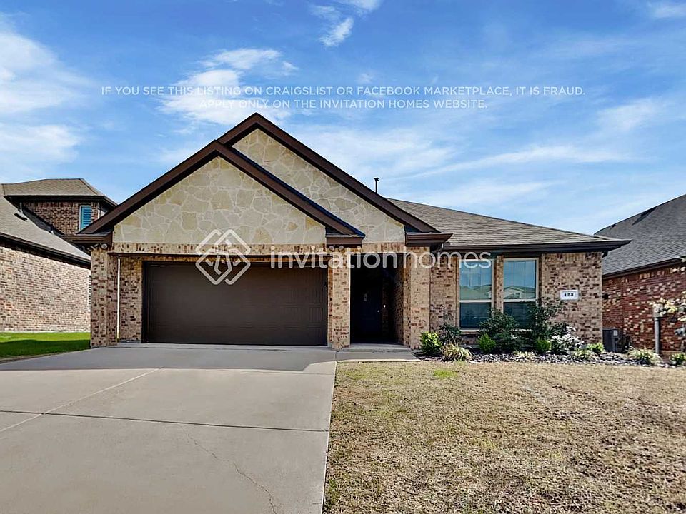 1st image of 423 Pleasant Hill Ln