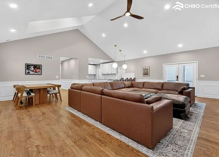 Furnished Home in South Lyon, MI