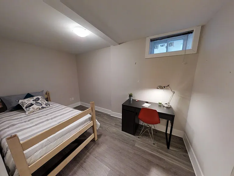 167 Aylmer Ave #1 — Photo 7