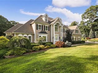 26 Winton Farm Rd, Newtown, CT 06470