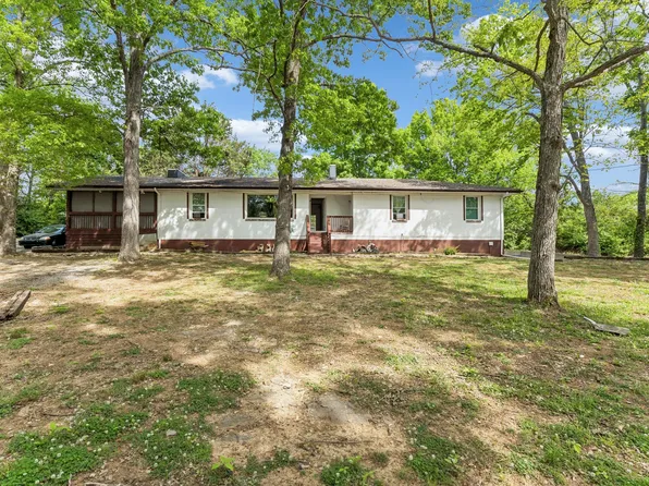 300 Todd Ln, Smyrna, TN 37167