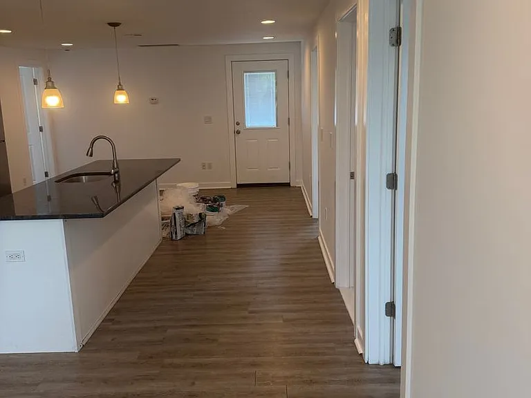 59 Throckmorton St — Photo 5