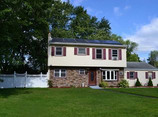 6 Jones Dr, Schenectady, NY 12309