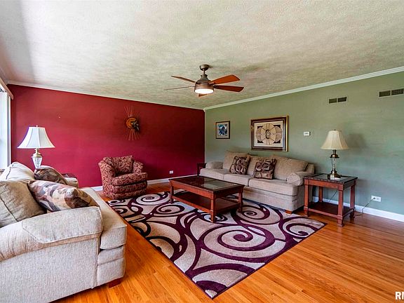 5th image of 200 W Glen Ave