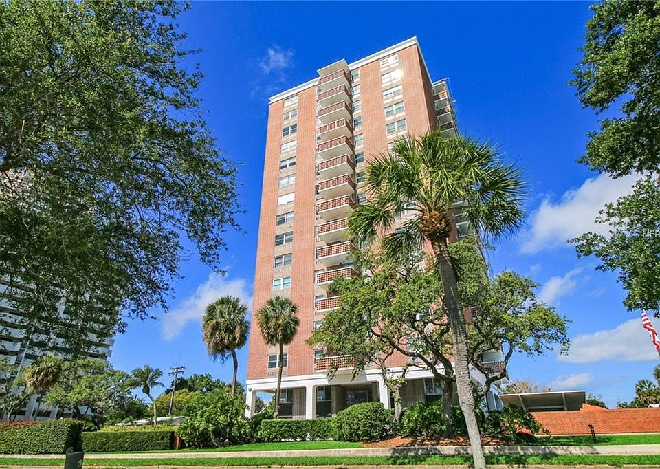 1st image of 4015 Bayshore Blvd APT 3F