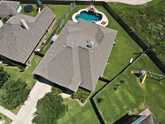 2nd image of 3910 Canyon Lake Dr