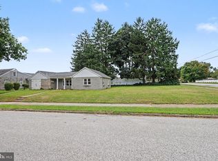 734 Elkwood Dr, New Cumberland, PA 17070