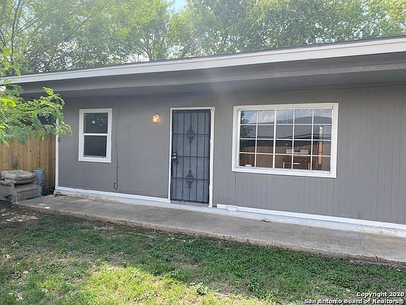 2nd image of 520 Altitude St #4