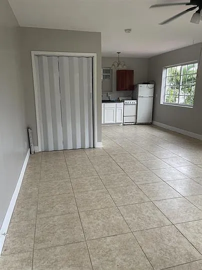 604 SW 2nd Ave #1 — Photo 6