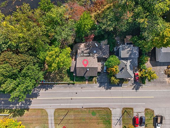 2nd image of 230 Main St
