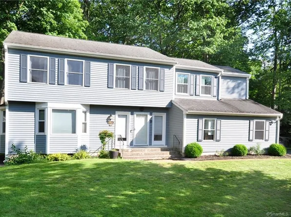 33 Green Woods Ln, Unionville, CT 06085