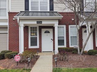 15214 Coventry Court Ln, Charlotte, NC 28277