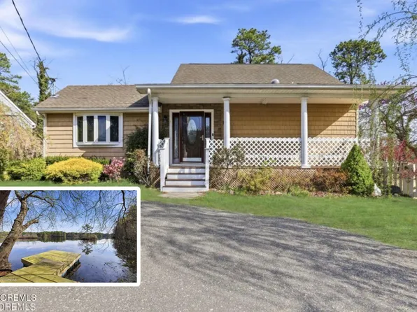 1425 Amsterdam Ave, Toms River, NJ 08757