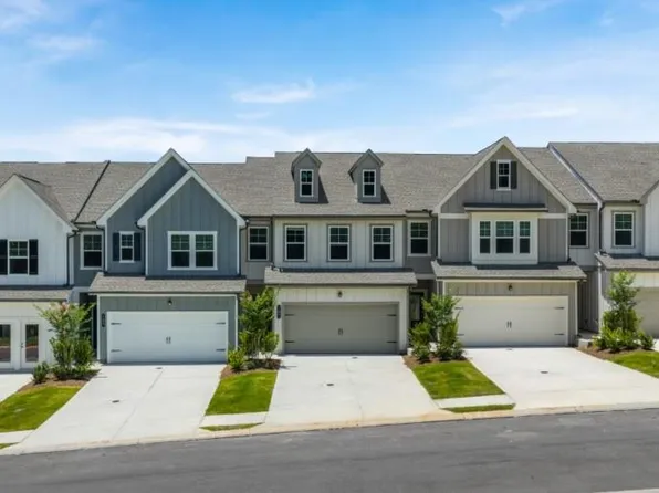 109 Milledge Commons Dr, Milledgeville, GA 31061