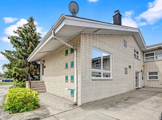 10350 Cambridge St #4, Westchester, IL 60154