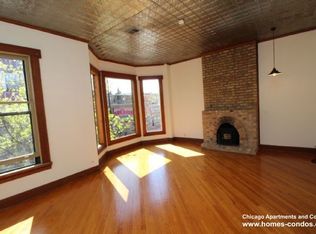 3322 N Halsted St, Chicago, IL 60657