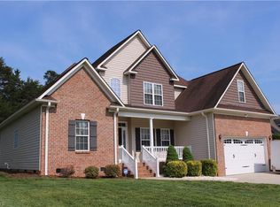 5351 Graycliff Ln, Clemmons, NC 27012