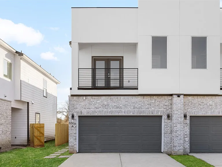 5502 Pershing St #A — Photo 2