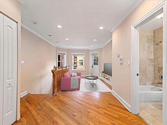 5th image of 4012 N Central Park Ave #1