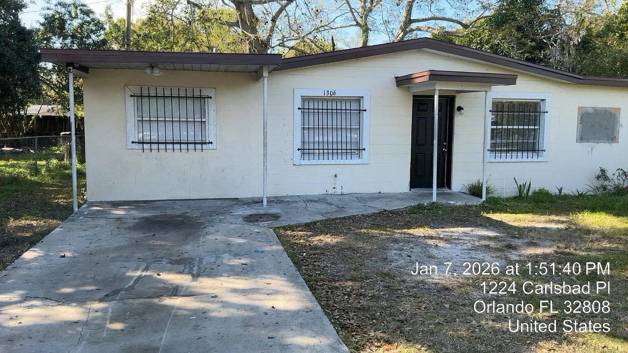 3 bed, 934 sqft, $2,000 — Photo 2