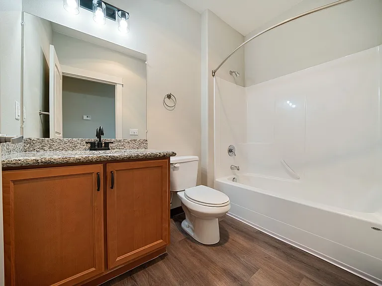 Webster Ridge Apartments — Photo 57