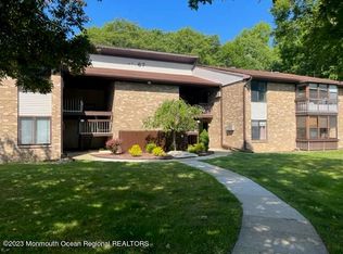 67 Overlook Way UNIT D, Manalapan, NJ 07726