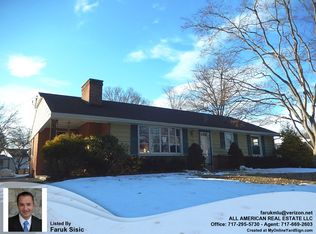 112 Bayberry Dr, Lancaster, PA 17603