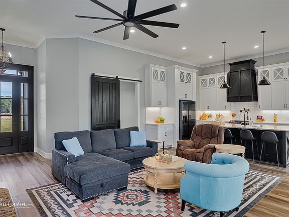 5th image of 1827 Gravel Point Rd